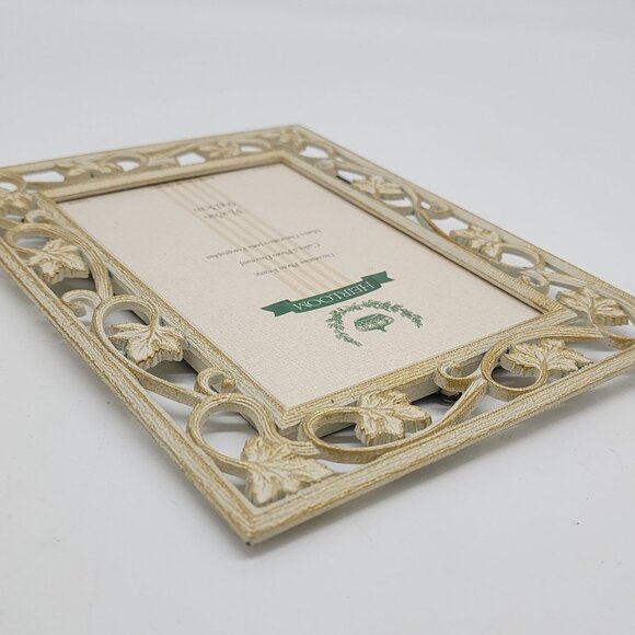 Decorative Heirloom Photo Frame 3.5" X 5" Intricate Leaf Design Ivory & Gold Fin - Picture 8 of 10